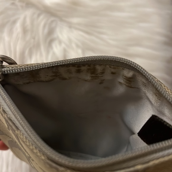 Small Coach Wristlet Grey/Silver - Picture 6 of 6